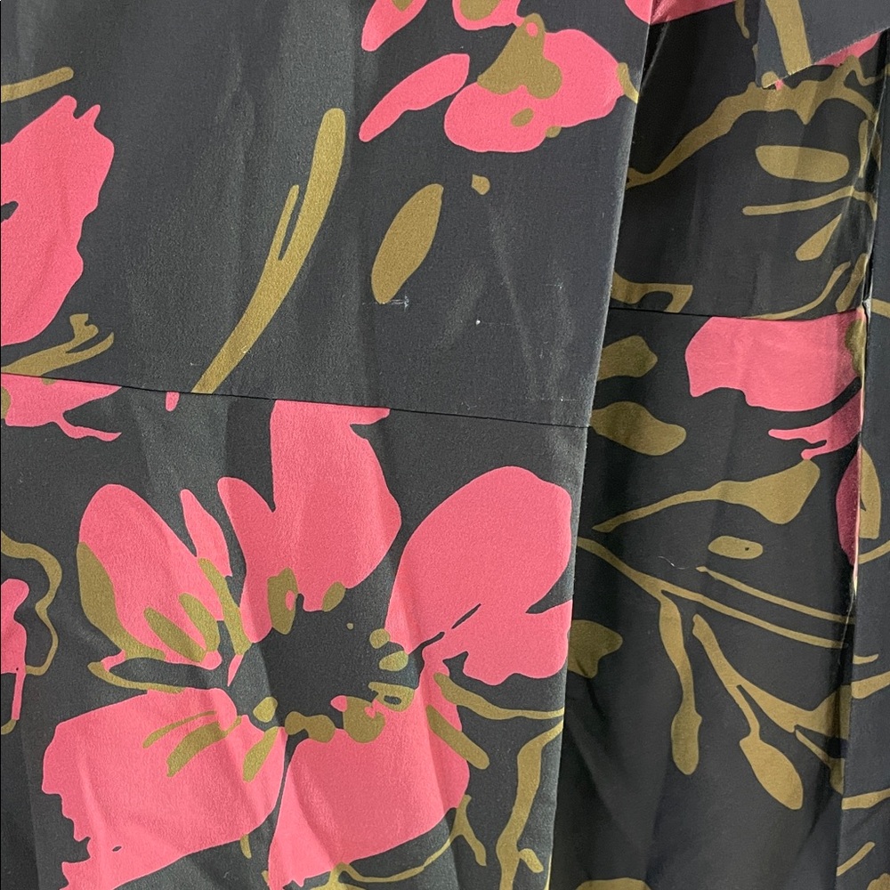 Slate & Willow Floral Wrap Gown, L - Picture 16 of 16